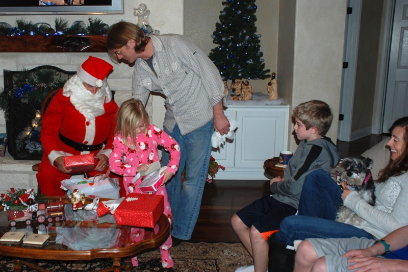 2013-12-23 21-11-37 Hildebrand Christmas.jpg